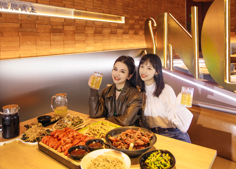 3月8日起，肥肥虾庄白沙天街店将营业至24点。