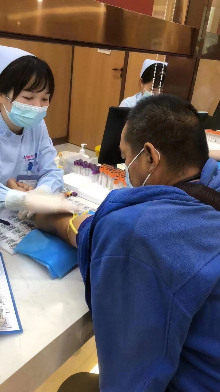 湖北咸安：119個“紅色驛站”溫暖香城。