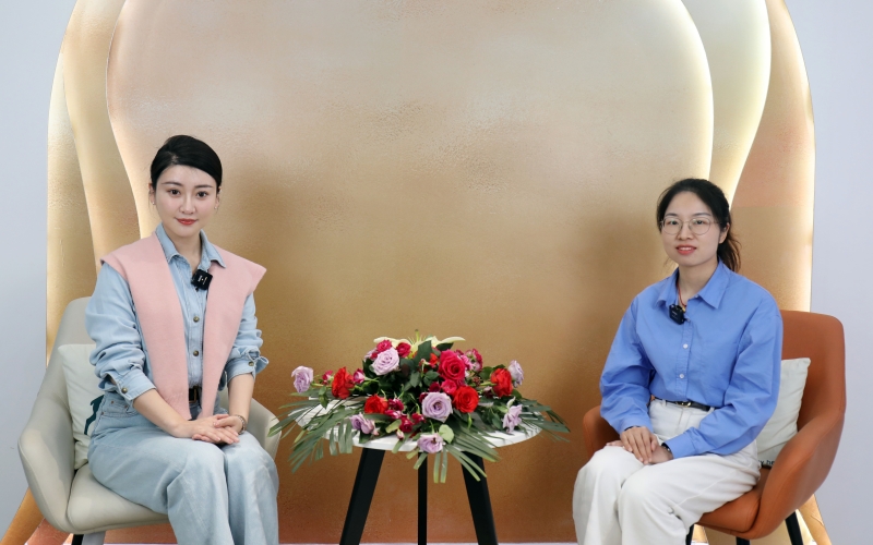 眼科主治医师程胜男做客健康科普直播间。