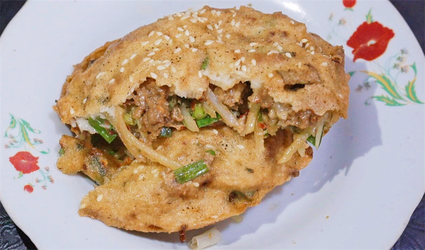 湖北建始：舌尖美味——土家“油香兒” 