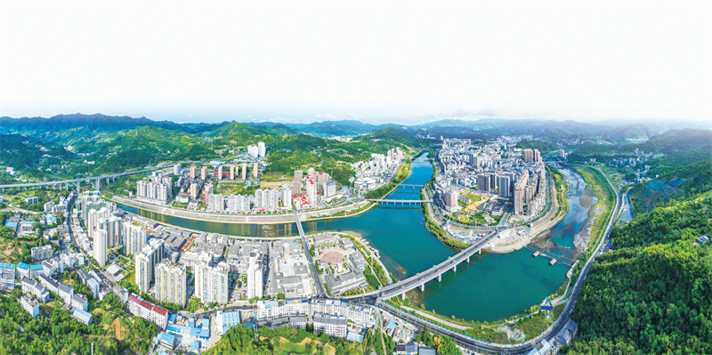 美麗的竹山縣城。