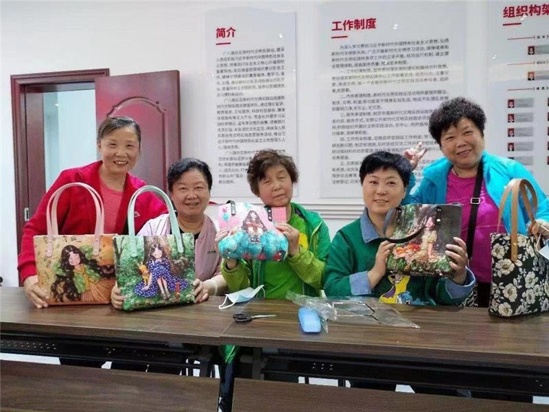 创意DIY，情暖母亲节。