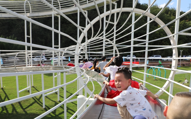 湖北竹山龙井村获评全省乡村旅游驿站示范单位。