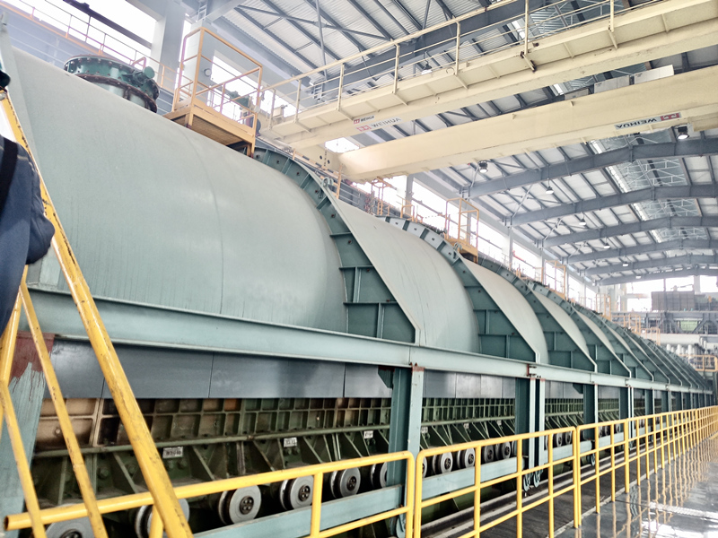 武钢有限炼铁厂建成投产的“新三烧”机组。