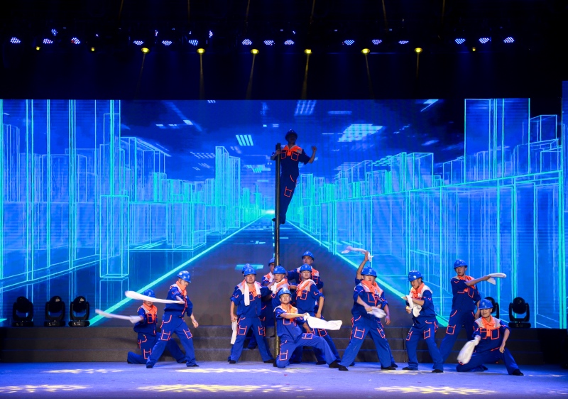 慶祝中國共產黨成立102周年暨孝感市建市30周年職工文藝匯演精彩上演。孝感供電公司供圖