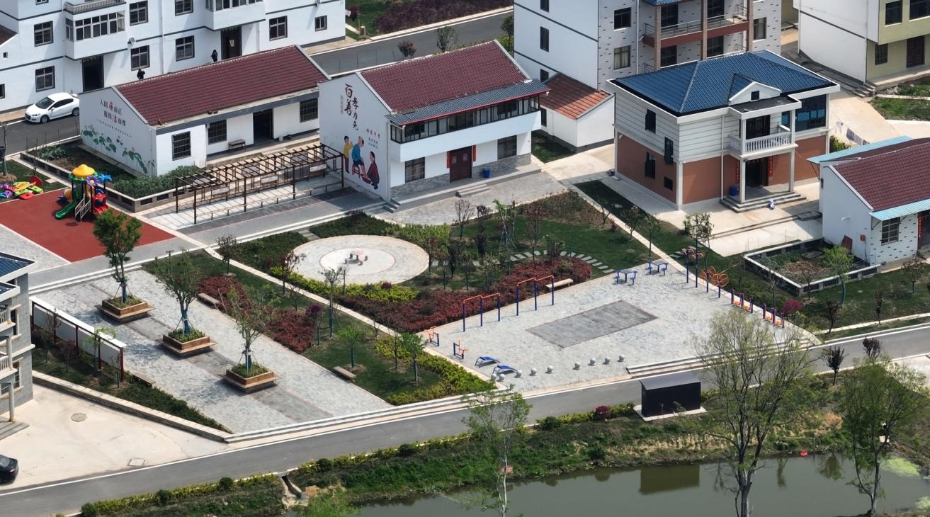 鄉賢助力美麗鄉村建設。