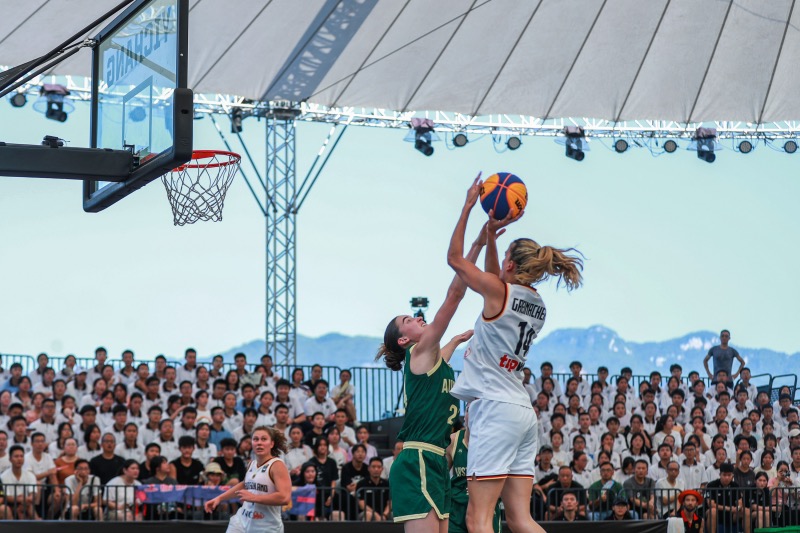8月4日下午,2023国际篮联3x3挑战赛及女子系列赛(宜昌站)在湖北省秭归县开赛。