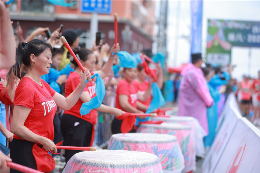 2023年秘境巴东森林半程马拉松鸣枪开跑【4】