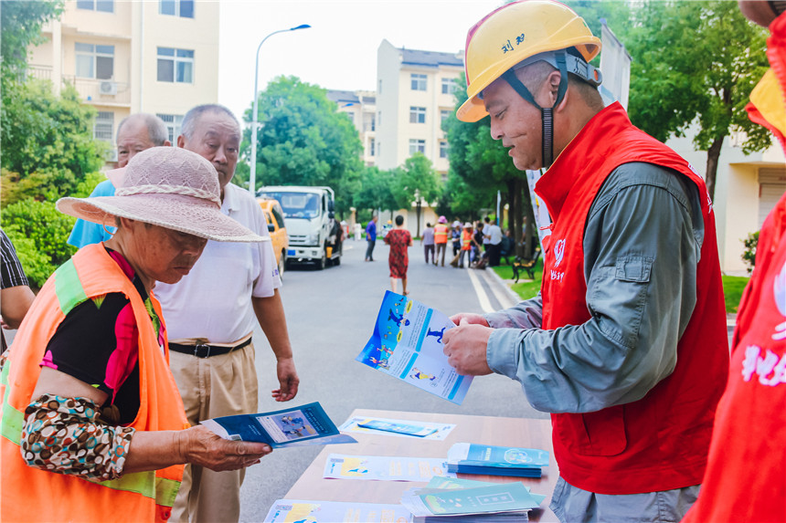 “双网融合”聚合力 “村网共建”惠民生【4】