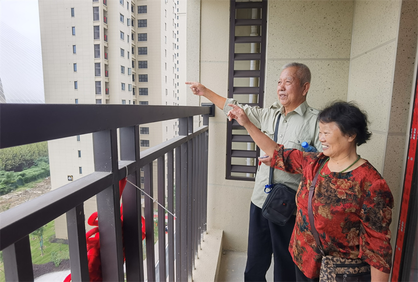 武漢東西湖：2786套還建房交房 國慶假期居民收新房