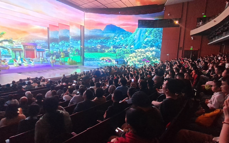 精心打造的大型歷史文藝展演,讓游客感受韻味十足的漢文化。