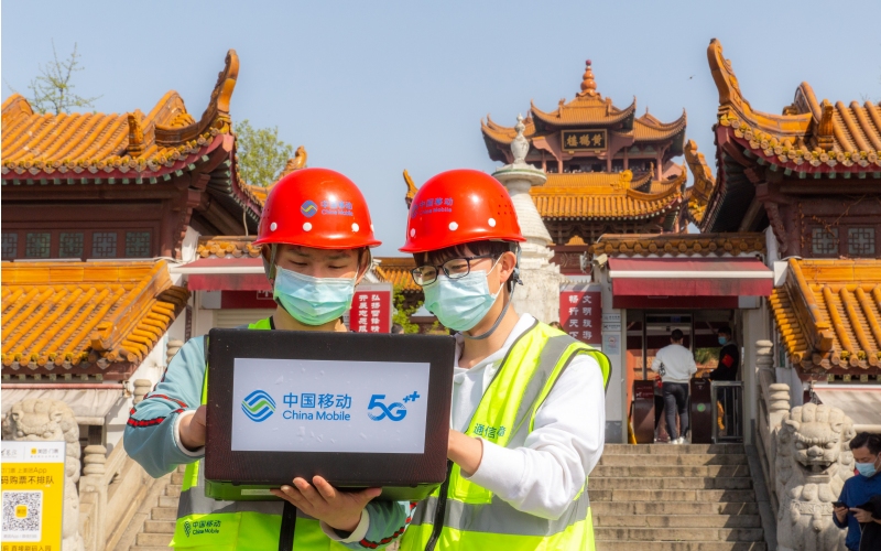 湖北移动技术人员优化热点景区网络。
