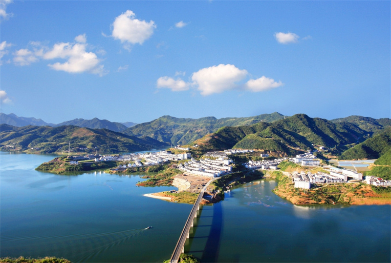 大美圣水湖