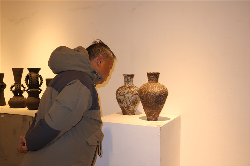 作品展观展现场。 陈代佳摄