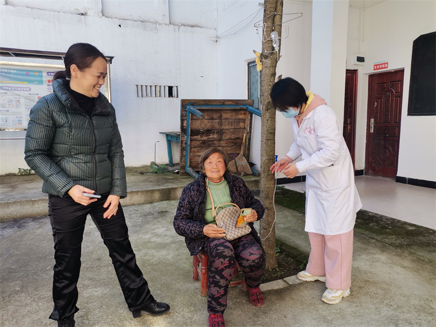 湖北咸安：130个村卫生室守护村民健康