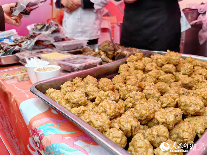 湖北武漢：過年的儀式感“丸”起來