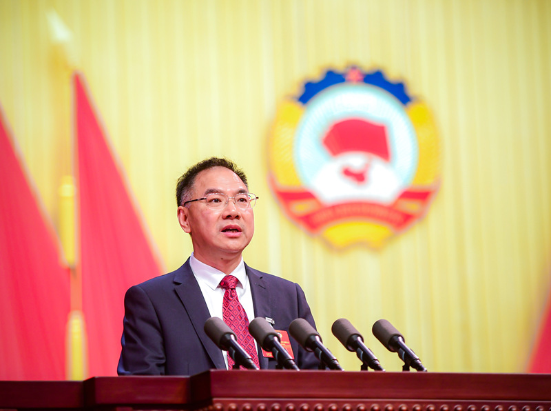 湖北省政协委员，省总商会副会长范双涛发言。