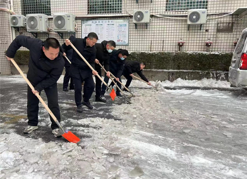 邮储银行湖北省分行:冰雪中传递的邮储暖意【4】