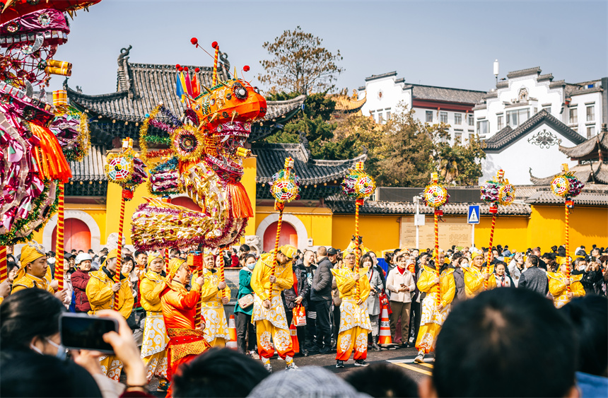 新春庙会浓浓年味