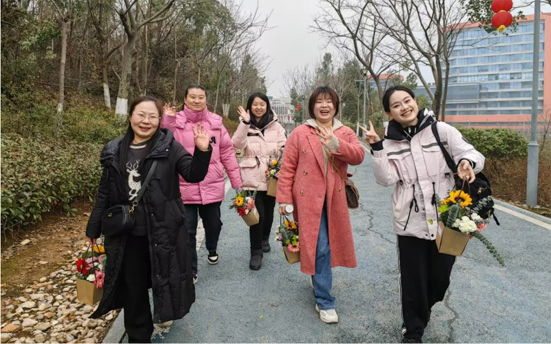洪山区局（营销部）女职工在二妃山绿道健步赏春