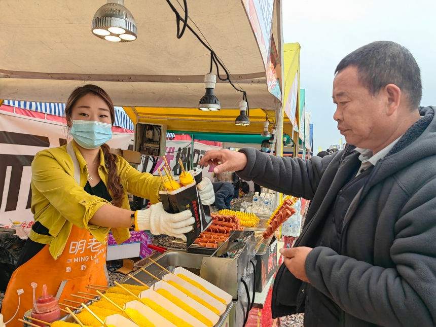 湖北咸安：百公里油菜花带引爆花海乡愁【3】
