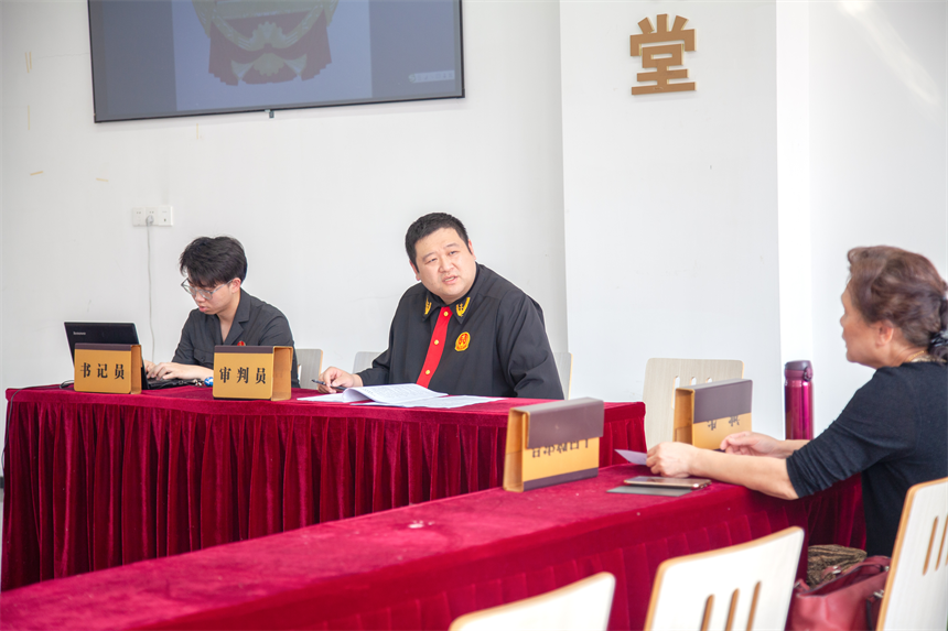 司机之家共享法庭开展巡回审判活动。