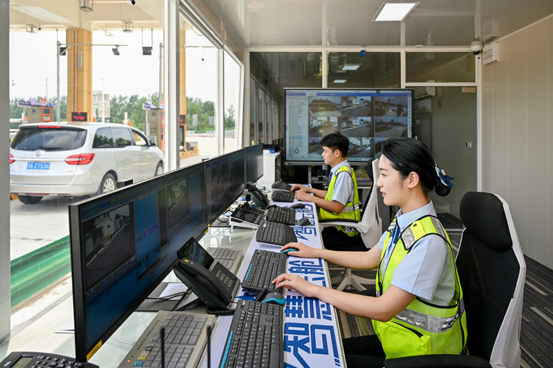 车道无人值守、云舱内一人可兼顾多个车道监测运行管理。
