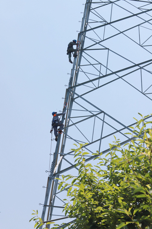 戰高溫檢修輸電線路【3】