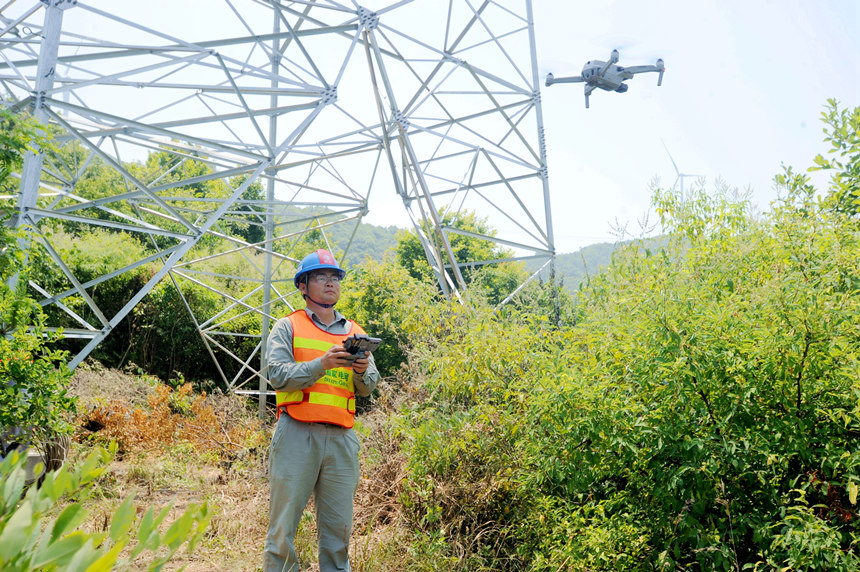 戰高溫檢修輸電線路【6】