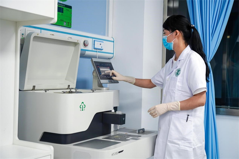 赤壁市数智化病理诊断中心建成投用。