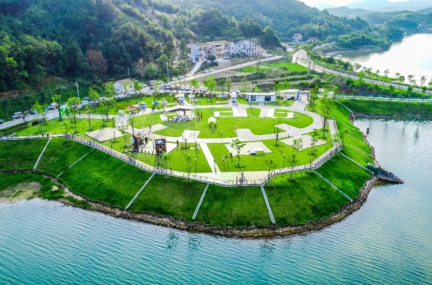 湖北武穴多彩旅游路串起一路好风景。