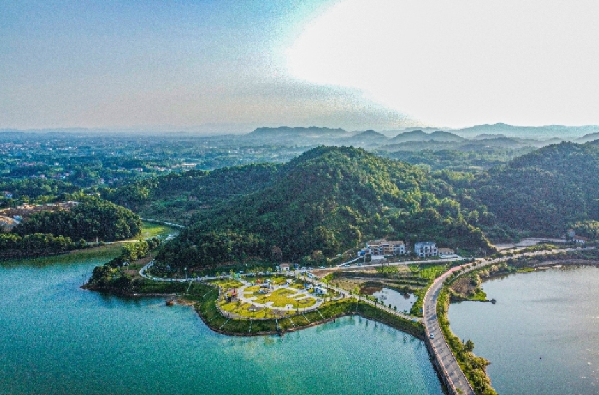 湖北武穴多彩旅游路串起一路好风景。