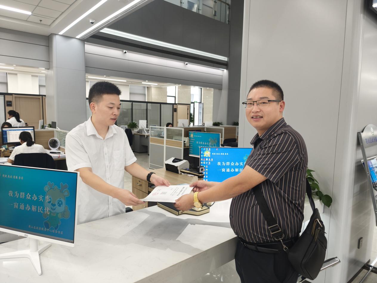营山县核发的首张分阶段施工许可证。
