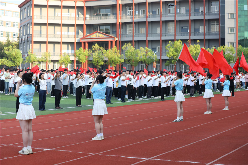 青春告白祖国！近万名首义学子同升国旗、齐唱红歌【7】