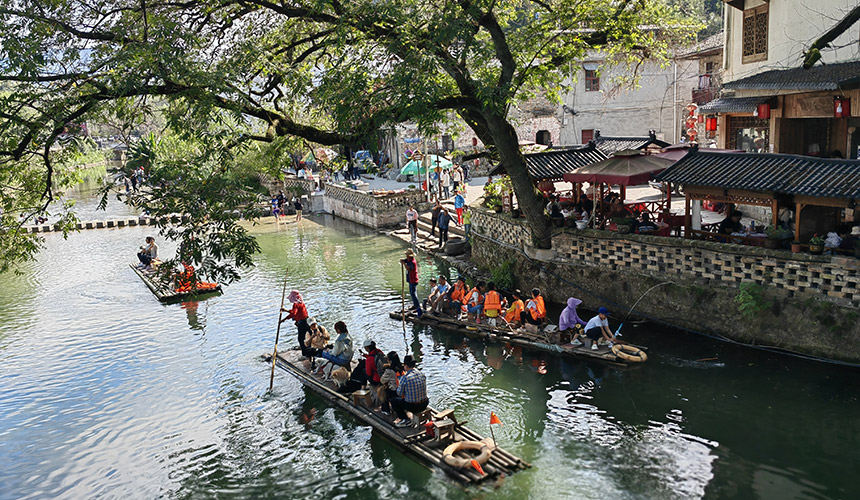 湖北咸安：畅游桂花林 寻香生态游