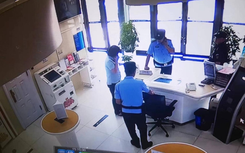 视频截图。