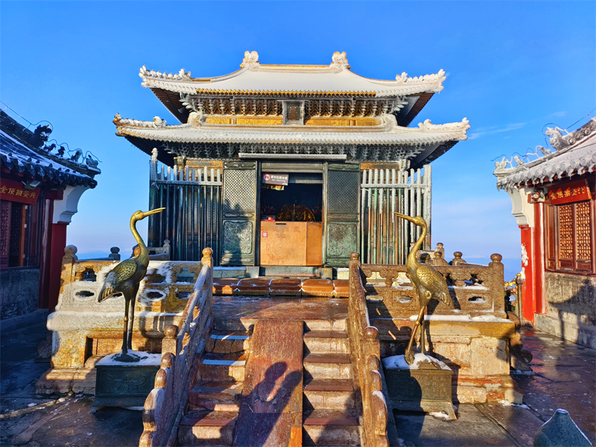 金顶晨光