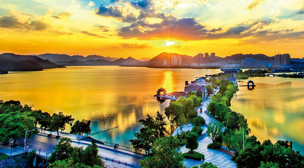  王母湖美景2
