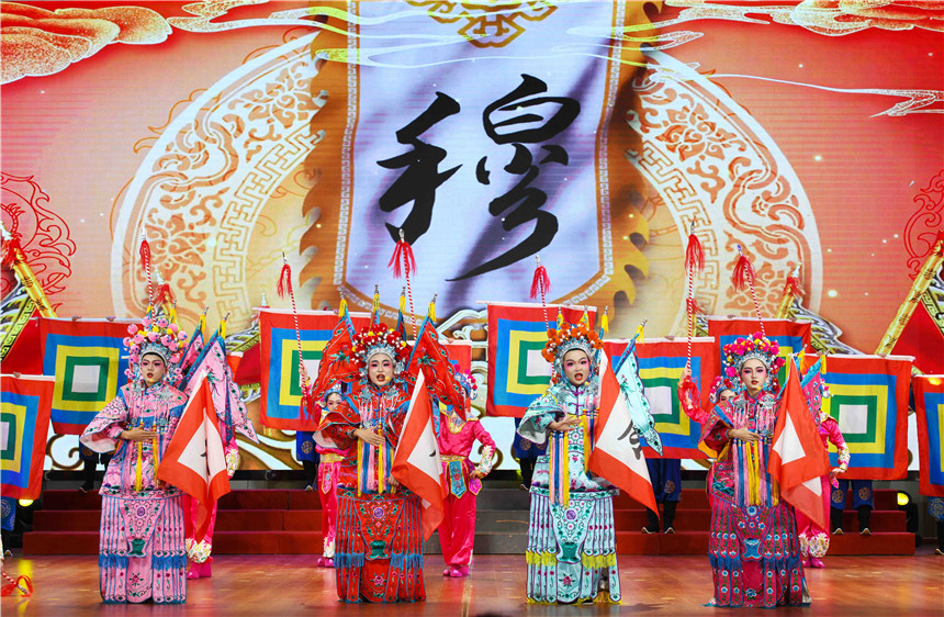 湖北咸宁举行“戏曲进校园”成果展演