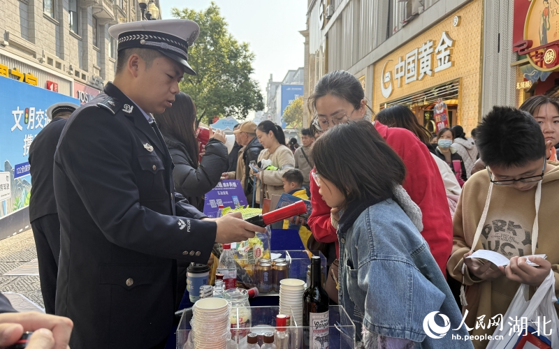 情景宣讲、游园集章