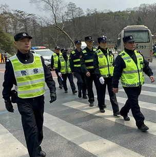 赏花季来临！武汉警方全力护航高校平安