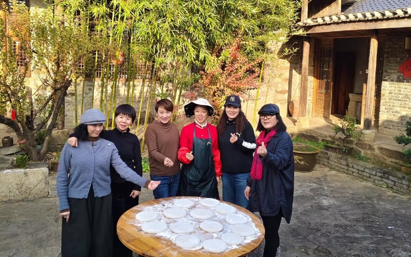 武汉黄陂双泉村家庭农场的场景。