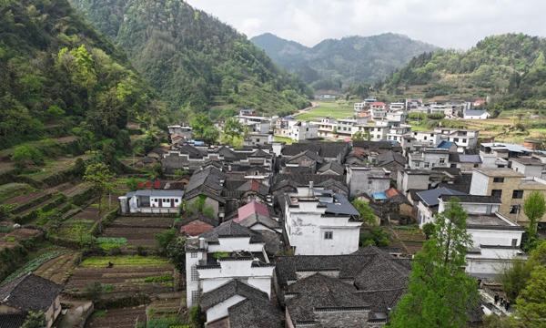 湖北咸宁：留住古村落里的别样乡愁