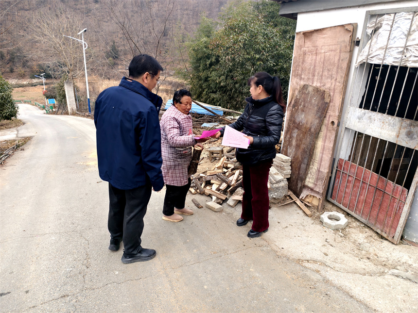 湖北烟草驻村工作队：村会话安全 暖冬更暖心