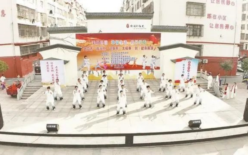 武穴市容市貌。