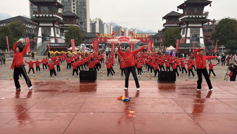 湖北竹山：“体育过大年” 新春“美嘉体育网址动”起来(图3)