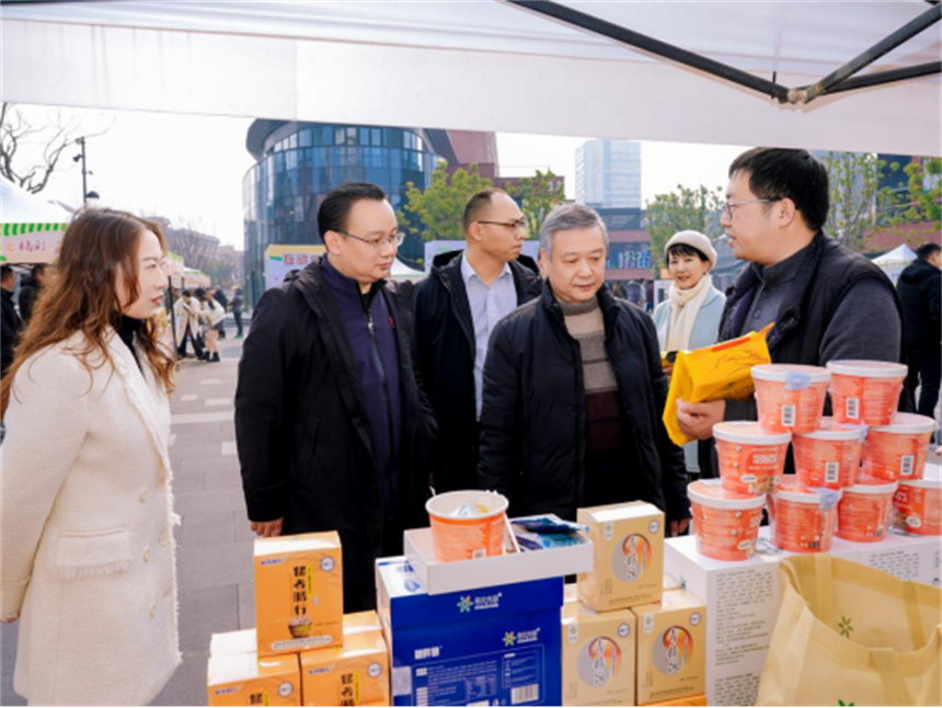 2025“荊楚糧油促銷季”品牌推介暨首場全谷物科學膳食宣傳推廣活動在漢舉辦【5】