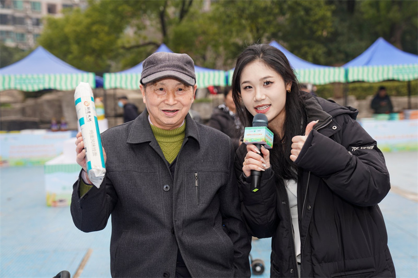 “荆楚粮油”走进社区 推广全谷物科学合理膳食