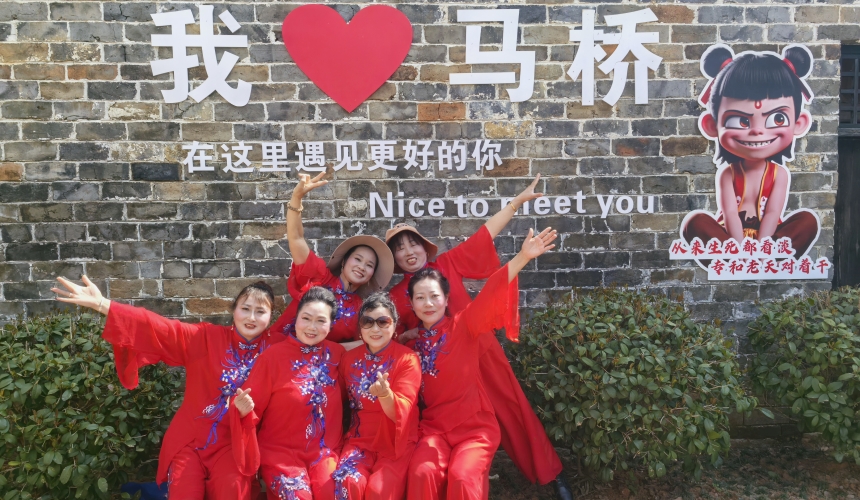 万人“赶花集”!湖北咸安开启油菜花狂欢季【3】