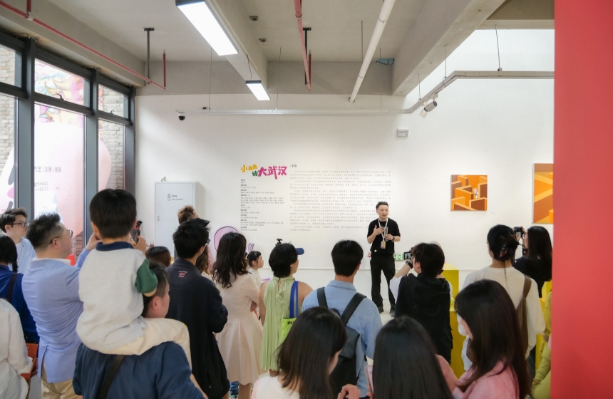 这所高校师生与艺术家举办联名艺术展【4】